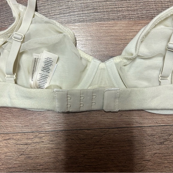 Skims Cotton Jersey T-Shirt Bra in Bone NWOT - Picture 4 of 7